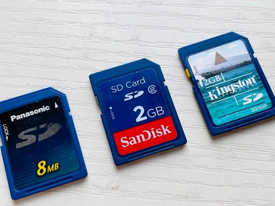 How Do I know Which SD Card To Buy For My Camera - standard size SD cards