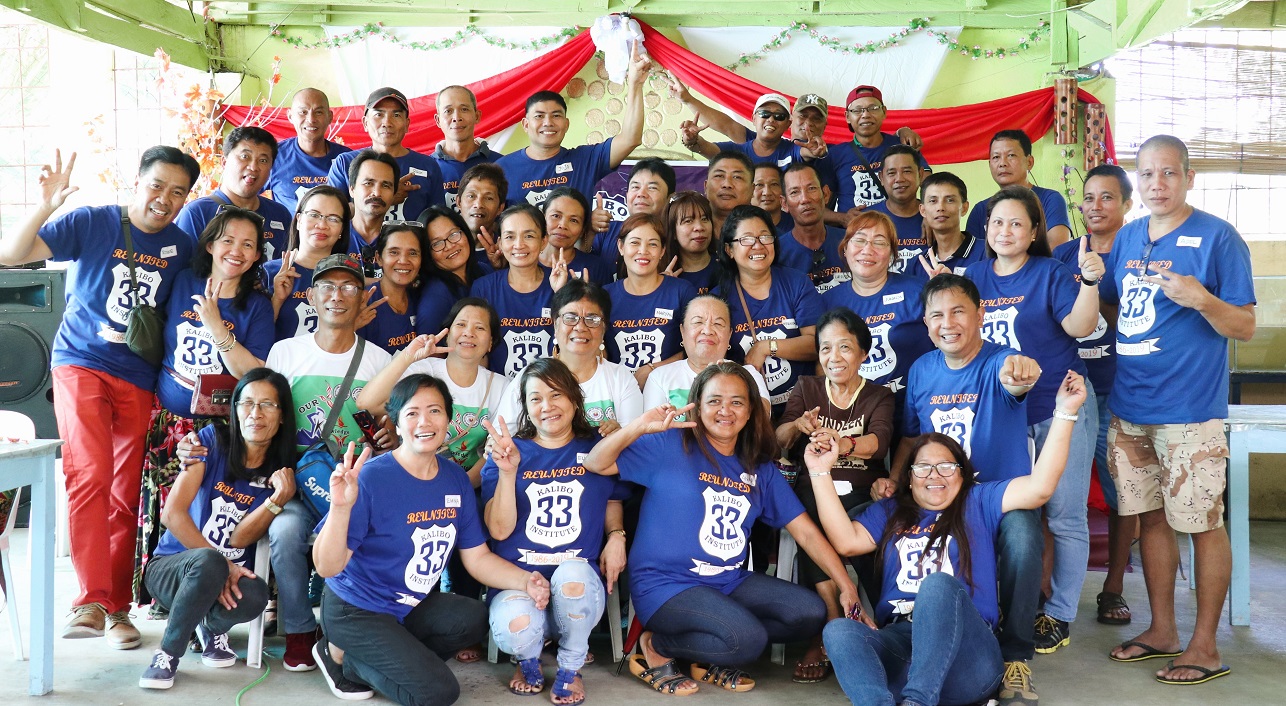 Kalibo ati-atihan festival - KI Batch '86 group picture